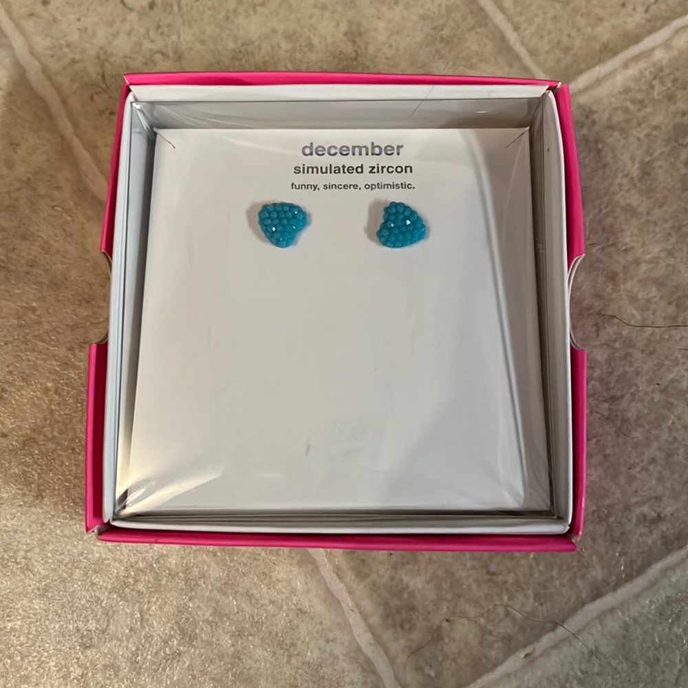 Blue heart earings and necklace